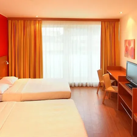 Leonardo Center Hotel