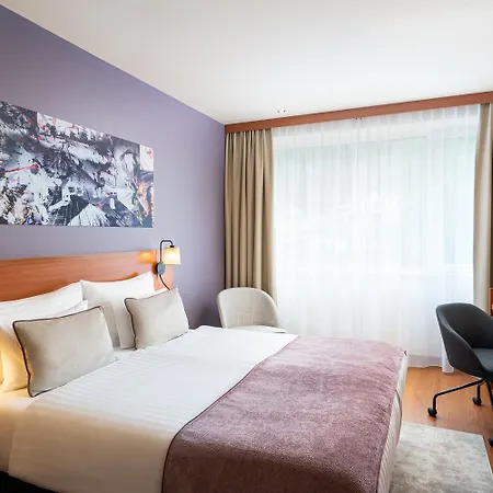 Leonardo Center Hotel