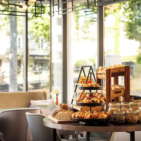 Leonardo Center Hotel 3*