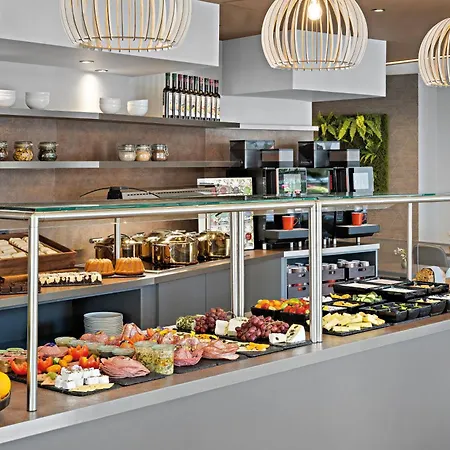 Leonardo Center Hotel 3*