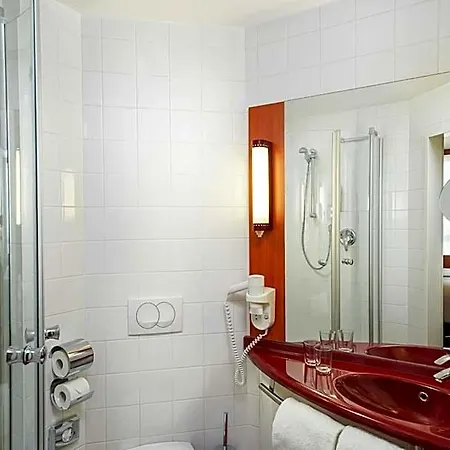 Leonardo Center Otel