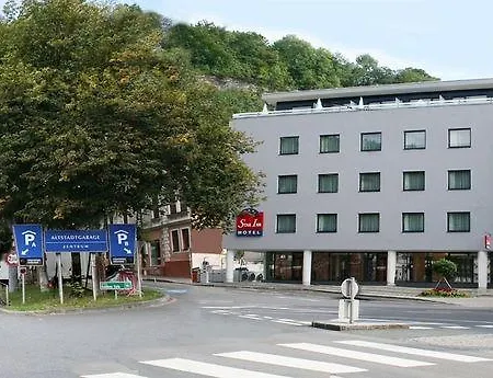 Hotel Leonardo Center