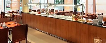 Leonardo Center Hotel