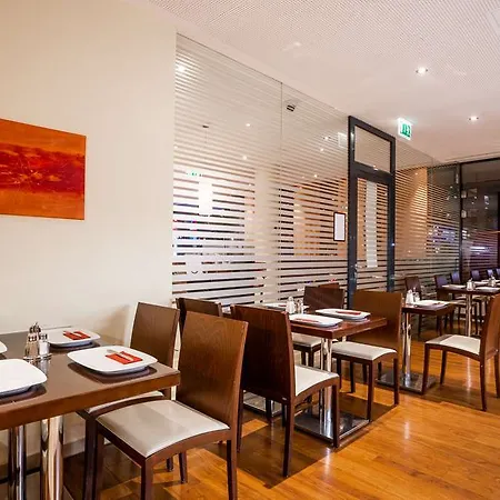 Отель Leonardo Center Зальцбург