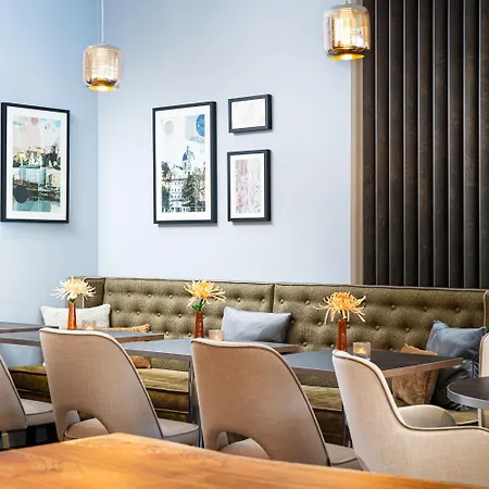 ホテル Leonardo Center 3*