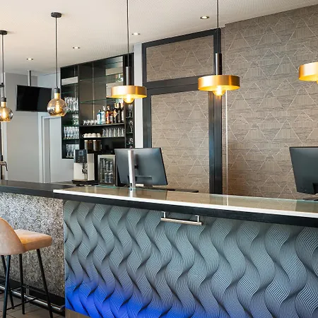 Leonardo Center ホテル 3*