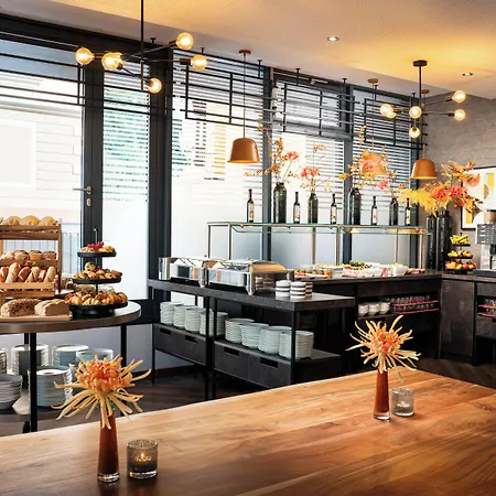 Leonardo Center ホテル 3*