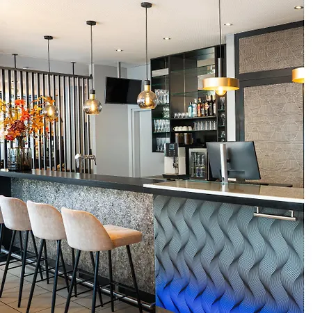 ホテル Leonardo Center